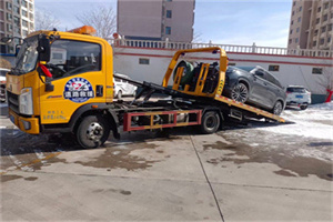 宏伟救援拖车费用怎么算