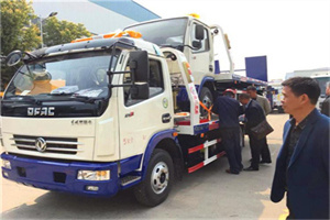 宏伟汽车道路救援拖车价格